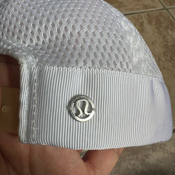 Lululemon White Baseball Hat Cap Adjustable SnapBack Running Fitness Workout - Picture 7 of 10